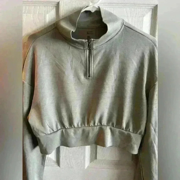 Gilly Hicks Hollister Women's XS Crop Sweater Long Sleeve Mock Neck Size XS - Picture 5 of 6